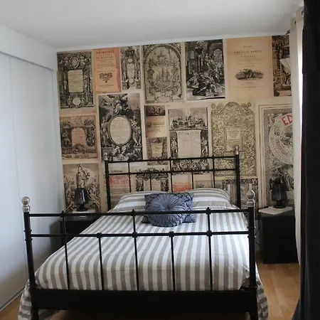 Bouquiniste Hyper Centre Apartment
